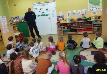 ,,Pan policjant porządku pilnuje…’’, czyli o bezpieczeństwie słów kilka