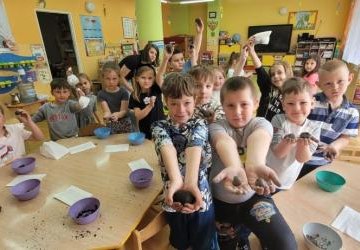 Zajęcia z cyklu ,,Dziki projekt” – PRACOWITY ŚWIAT PSZCZÓŁ